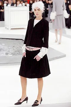 chanel-spring-2005-couture (14).jpg