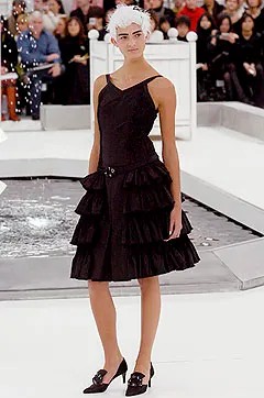 chanel-spring-2005-couture (20).jpg