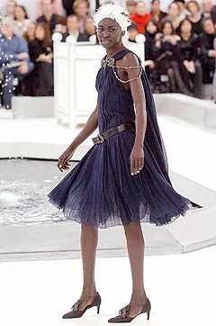 chanel-spring-2005-couture (22).jpg