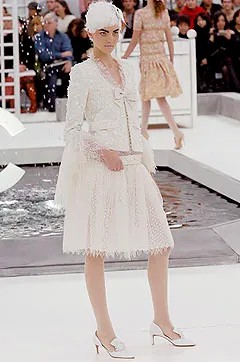 chanel-spring-2005-couture (24).jpg