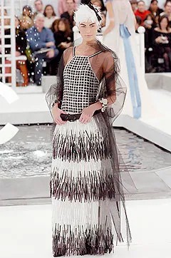 chanel-spring-2005-couture (32).jpg