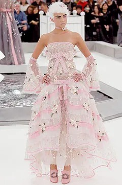chanel-spring-2005-couture (37).jpg