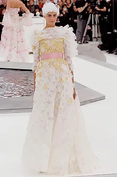 chanel-spring-2005-couture (38).jpg