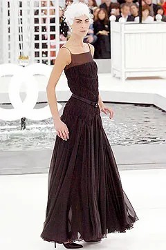 chanel-spring-2005-couture (42).jpg