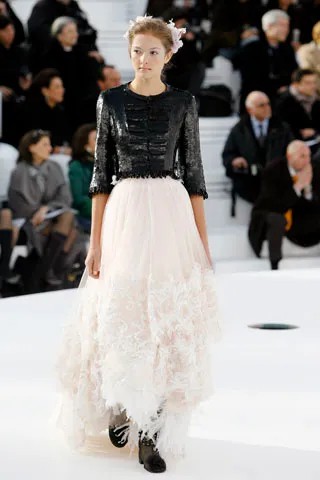 chanel-spring-2006-couture (43).jpg