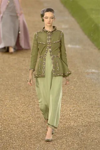 Chanel-FALL-2007-COUTURE (38).jpg