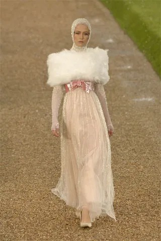 Chanel-FALL-2007-COUTURE (66).jpg