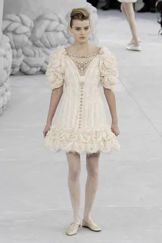 Chanel-Spring-2008-Couture (43).jpg