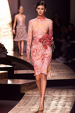 valentino-spring-2001-couture (34).jpg
