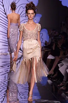valentino-fall-2001-couture (32).jpg
