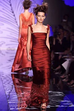 valentino-fall-2001-couture (44).jpg