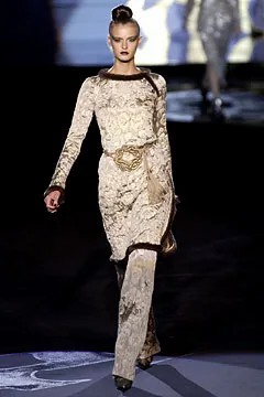 valentino-fall-2002-couture (22).jpg