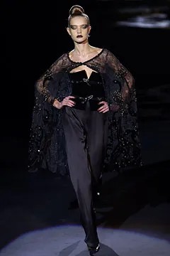valentino-fall-2002-couture (26).jpg