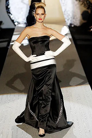 valentino-fall-2005-couture (39).jpg