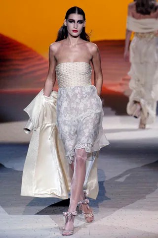 valentino-spring-2006-couture (2).jpg