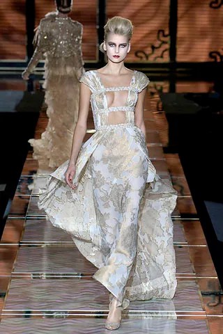 valentino-fall-2006-couture (30).jpg