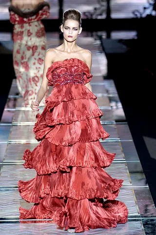valentino-fall-2006-couture (37).jpg