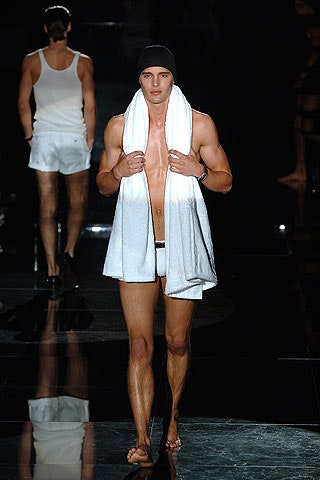 gucci-spring-2006-menswear (31).jpg
